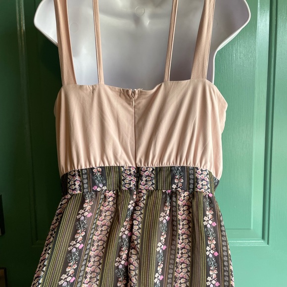 Lovely Romper / Dress Combo XL Love @ First Sight - Picture 9 of 9